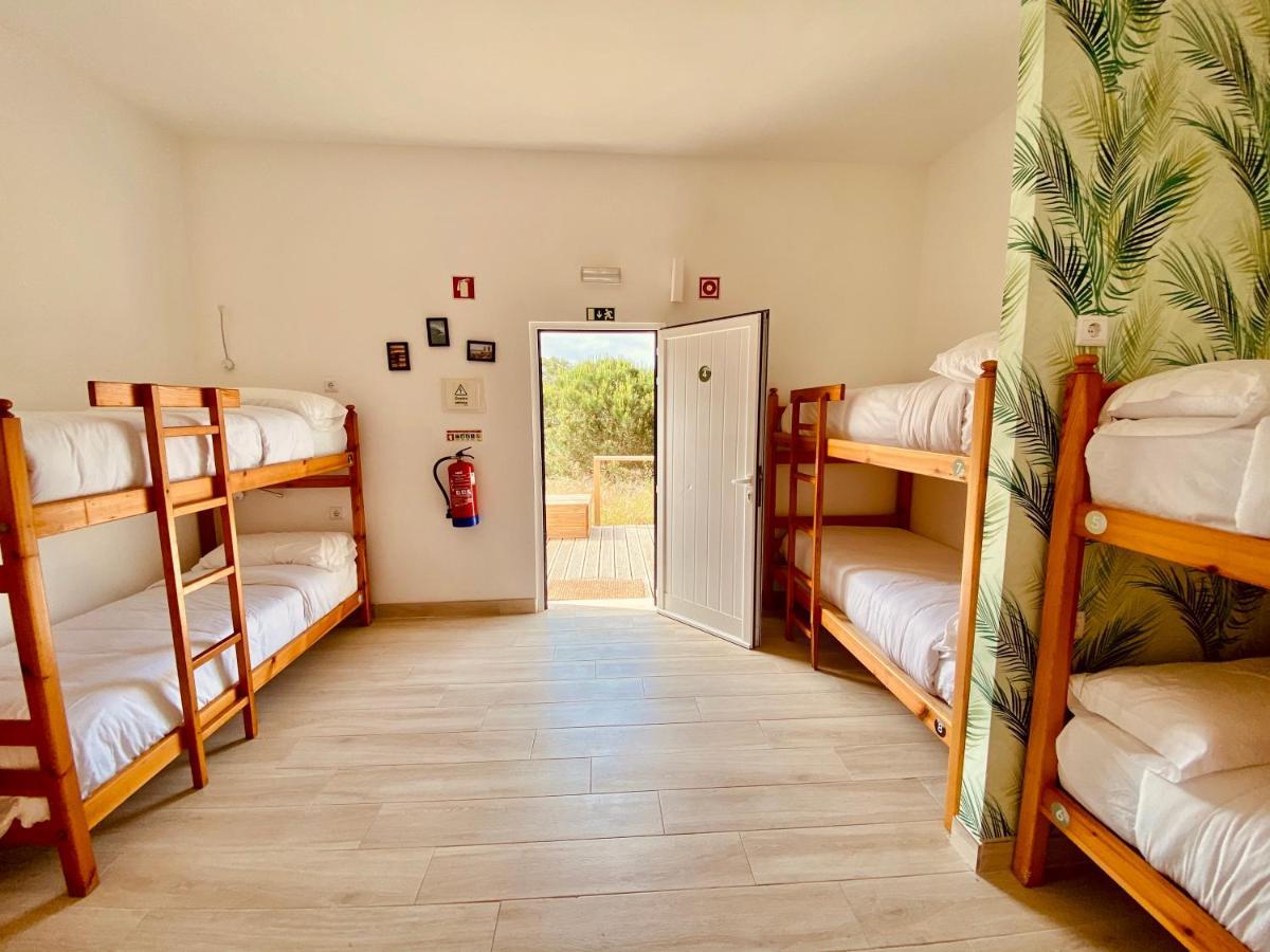 Oasis Backpackers Hostel Sintra Surf Colares Kültér fotó