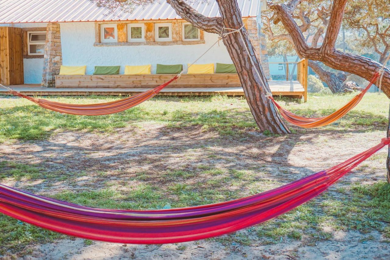 Oasis Backpackers Hostel Sintra Surf Colares Kültér fotó