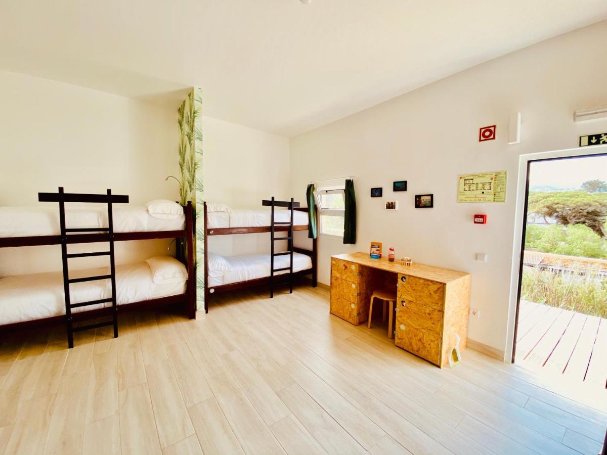 Oasis Backpackers Hostel Sintra Surf Colares Kültér fotó