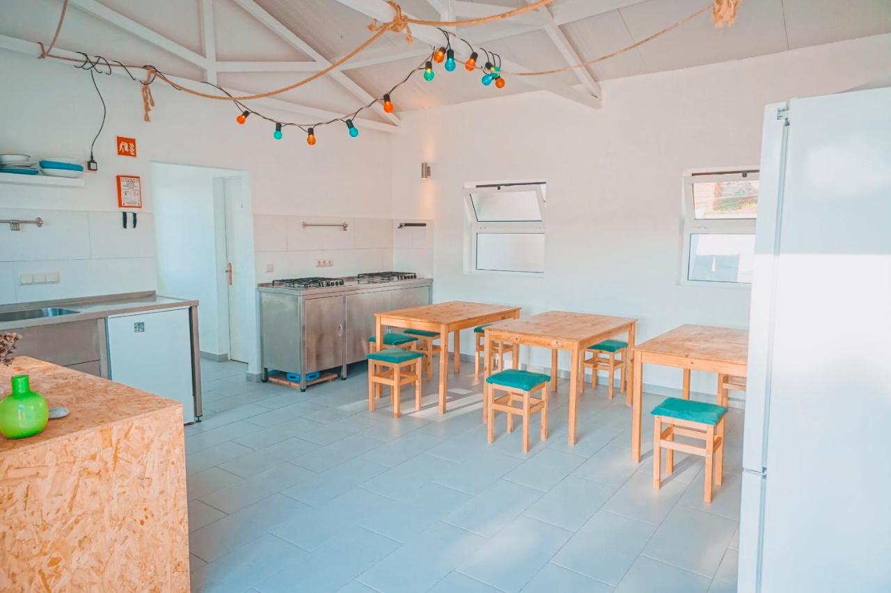 Oasis Backpackers Hostel Sintra Surf Colares Kültér fotó